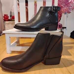 Women's Style & Co. Black Ankle Boots & Booties Size 6